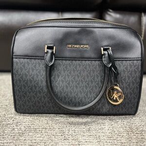 Michael kors black duffle purse
